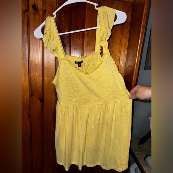 Torrid super soft slub yellow babydoll ruffle tank top size 1 or 1X - Picture 3 of 4